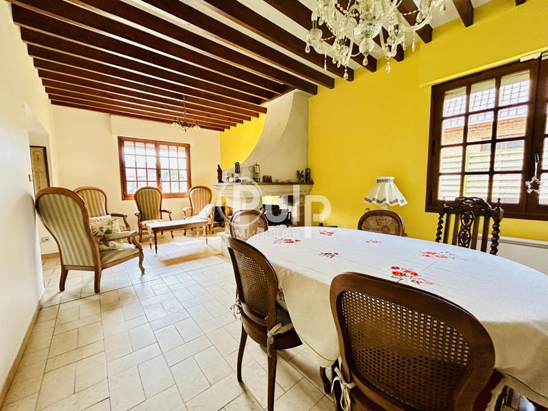 Pavillon - 170 m² - 8 pièces