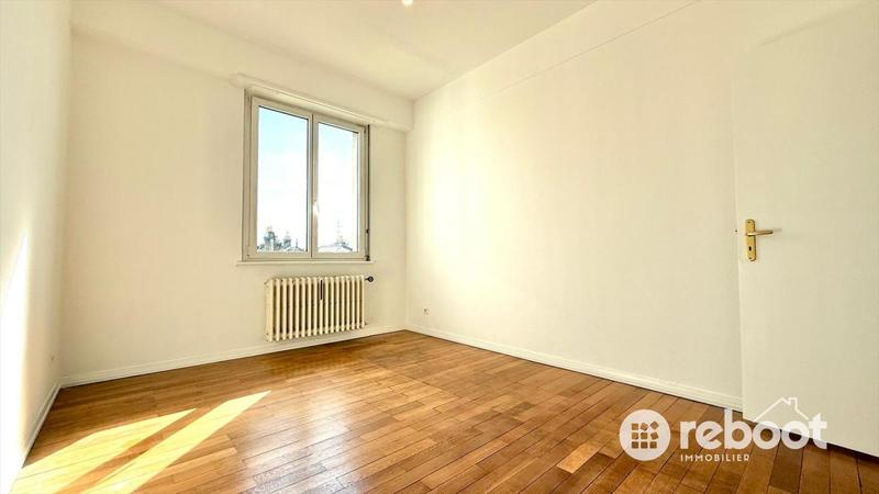Appartement - 94 m² - 5 pièces