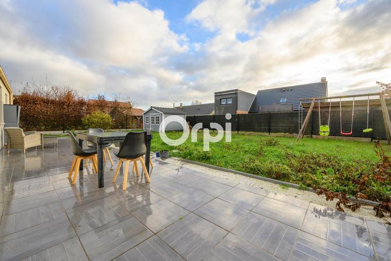 Maison - 94 m² - 5 pièces