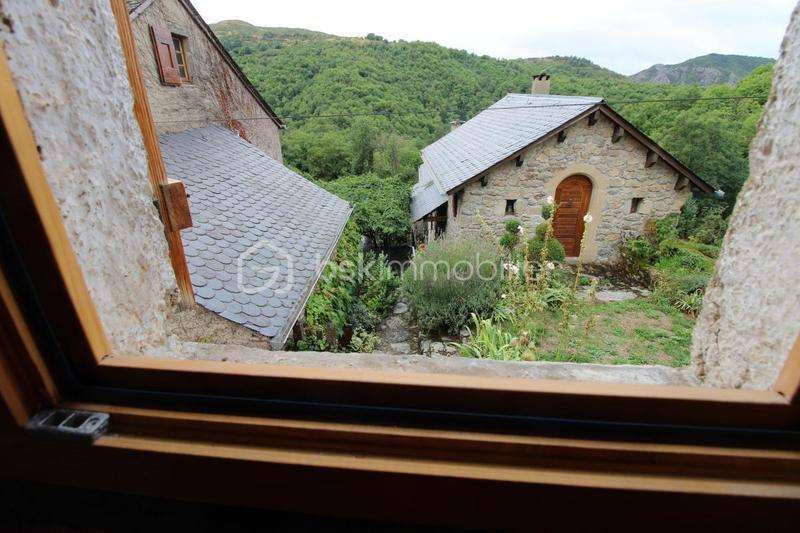 Maison en pierre - 100 m² - 6 pièces