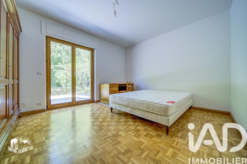 Appartement - 143 m² - 5 pièces