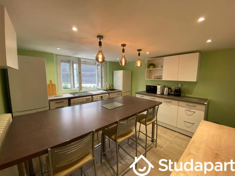 Chambre - 9 m² - 1 pièce