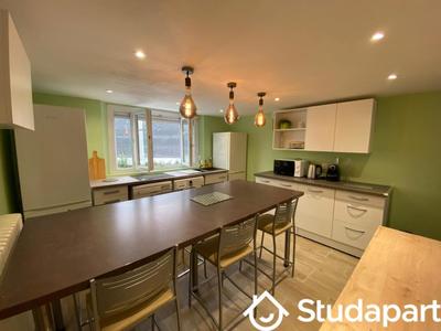 Chambre - 9 m² - 1 pièce