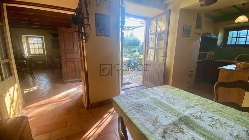 Maison en pierre - 181 m² - 8 pièces