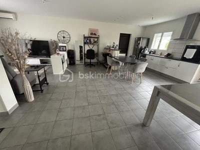 Maison - 114 m² - 4 pièces