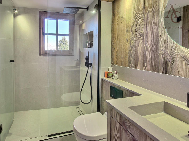 Appartement - 102 m² - 4 pièces