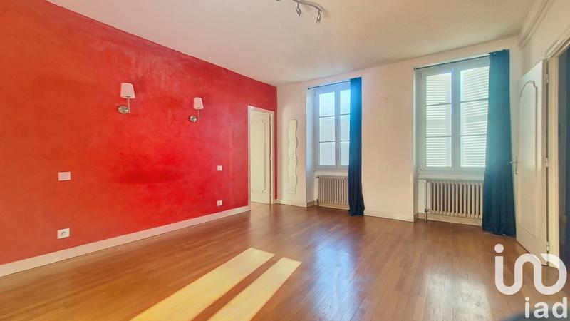 Maison - 300 m² - 9 pièces