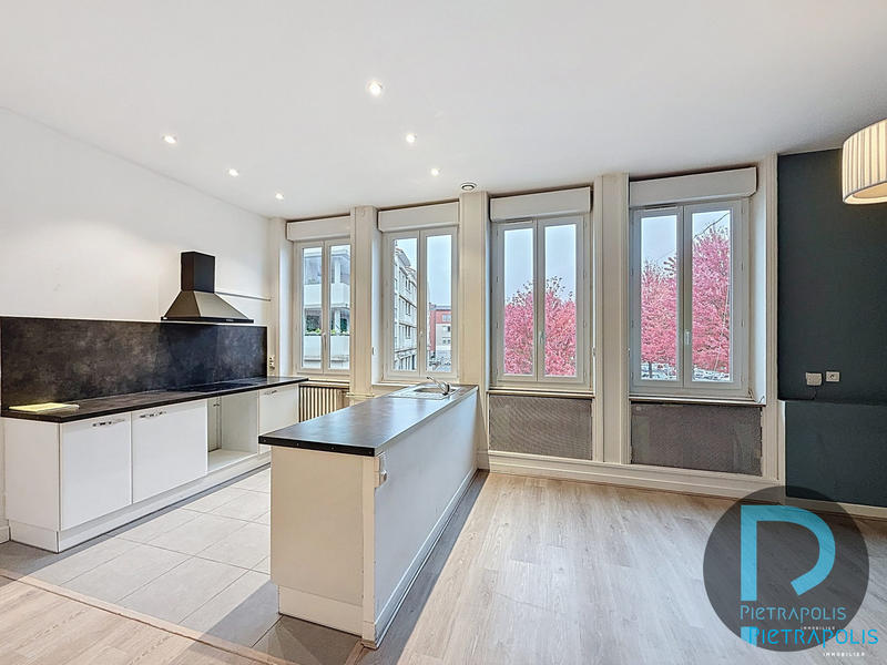 Appartement - 92 m² - 4 pièces