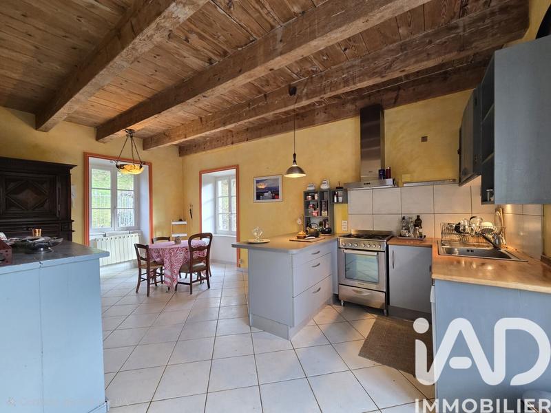 Maison - 150 m² - 7 pièces