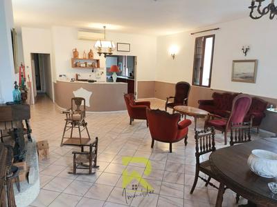 Maison de village - 194 m² - 8 pièces