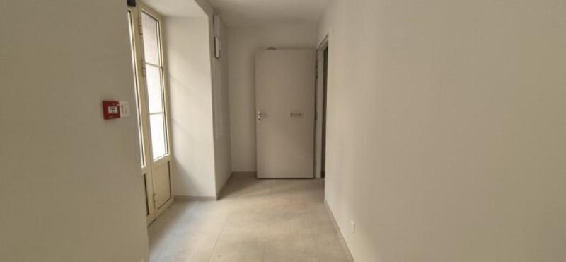 Bureau - 28 m² - 1 pièce