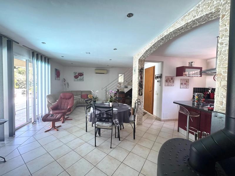 Maison - 100 m² - 4 pièces