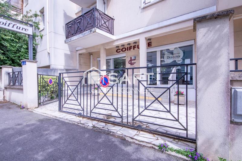 Local commercial - 67 m² - 2 pièces