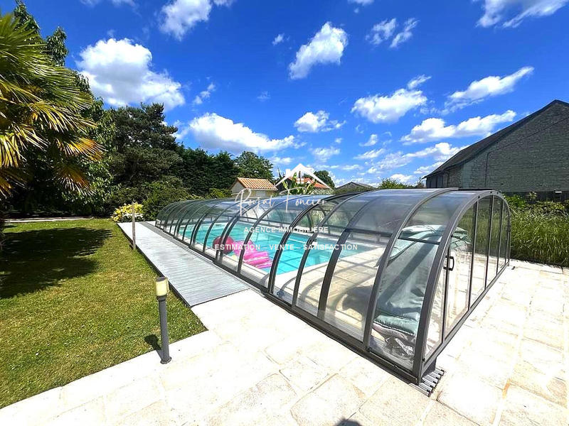 Maison - 151 m² - 8 pièces