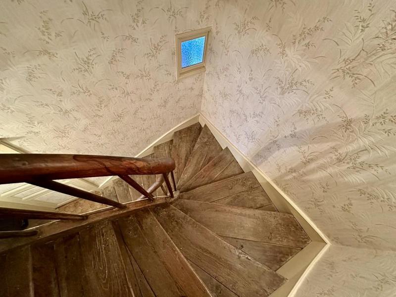 Maison - 154 m² - 9 pièces