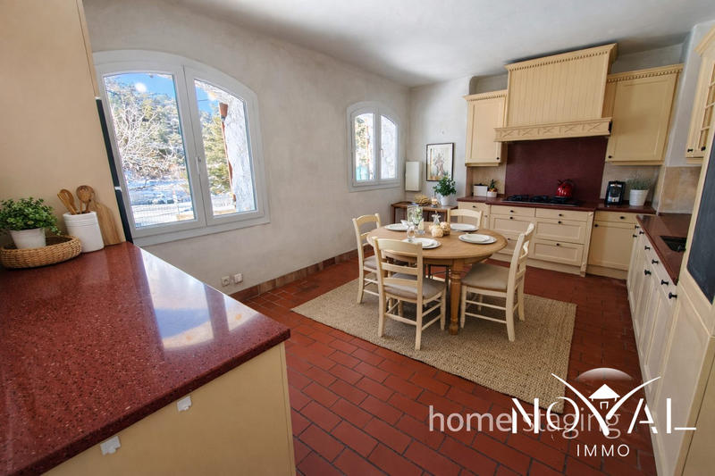 Appartement - 77 m² - 3 pièces