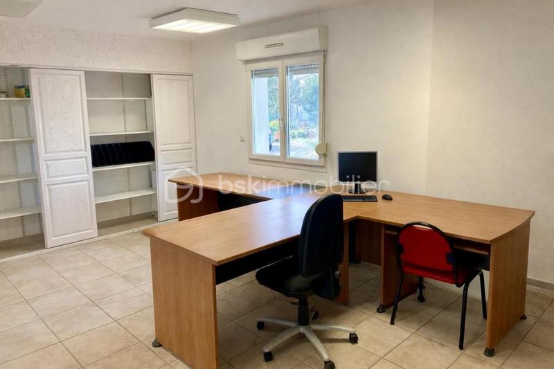 Bureau - 133 m² - 4 pièces