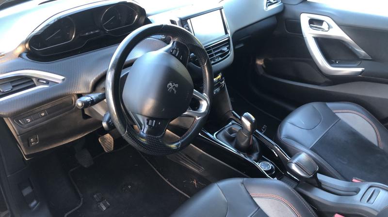 Peugeot 2008 1.2 Puretech 110 Crossway