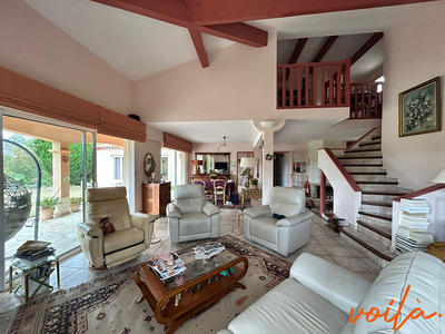 Maison - 183 m² - 6 pièces