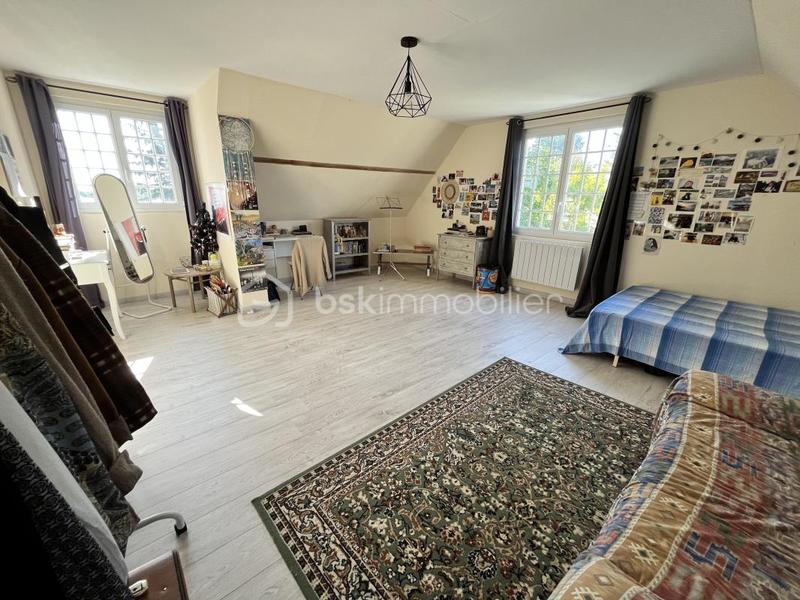 Propriété - 258 m² - 9 pièces