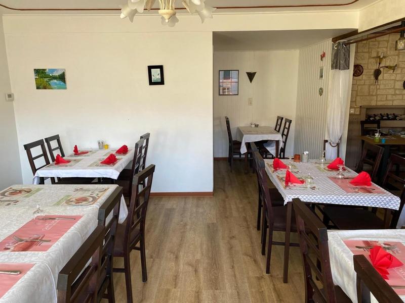 Local commercial - 300 m² - 6 pièces