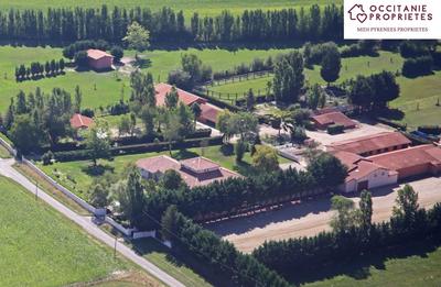 Maison de domaine équestre - 259 m² - 7 pièces