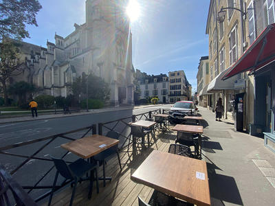 Local commercial - 54 m² - 1 pièce