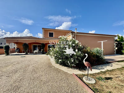 Maison - 224 m² - 9 pièces