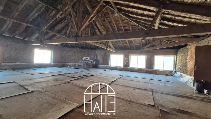 Maison - 681 m² - 10 pièces