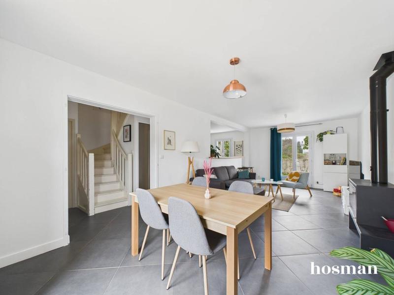 Maison - 100 m² - 6 pièces