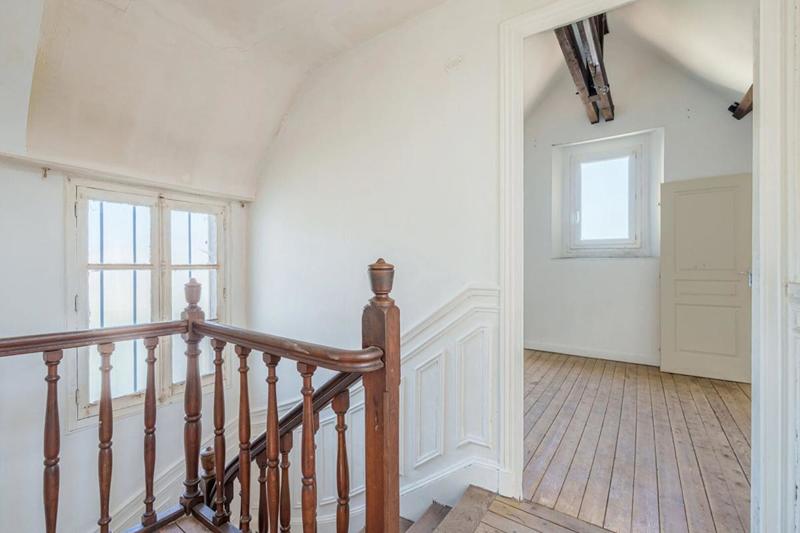 Maison - 98 m² - 1 pièce