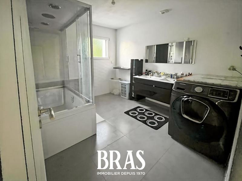 Maison - 157 m² - 6 pièces