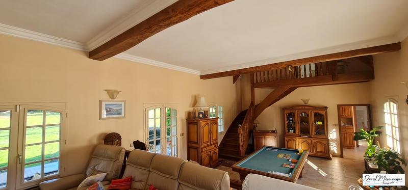 Villa - 438 m² - 11 pièces