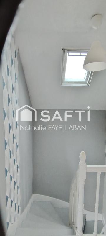 Maison - 147 m² - 8 pièces