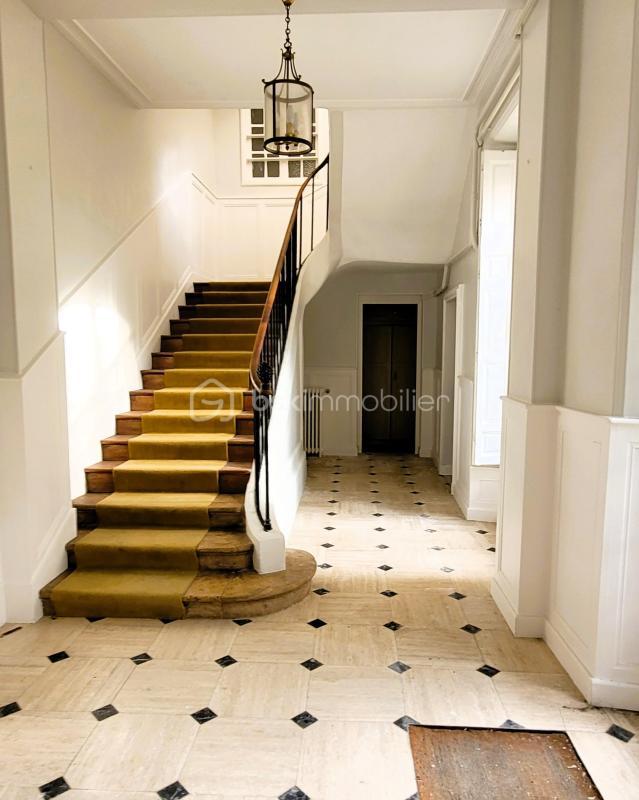 Hôtel particulier - 440 m² - 14 pièces