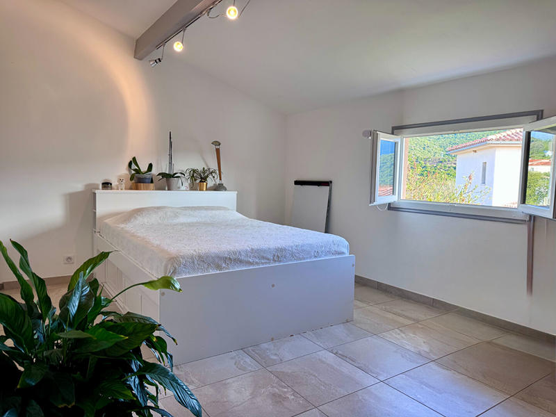 Villa - 117 m² - 6 pièces