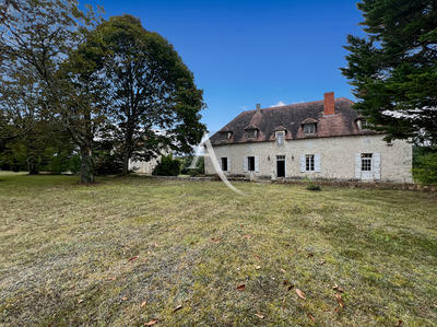 Maison - 235 m² - 7 pièces