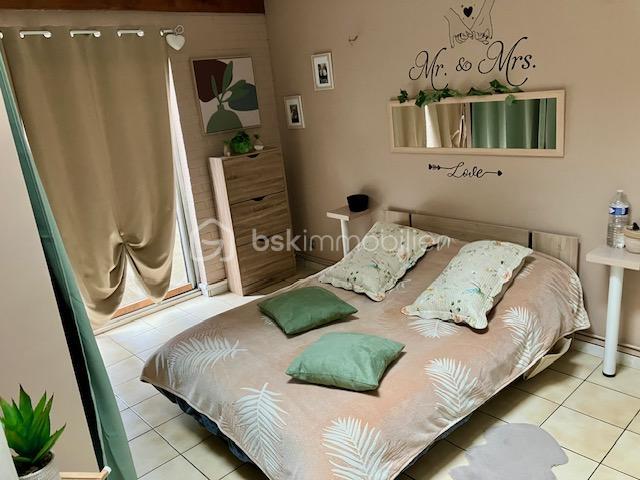 Appartement - 99 m² - 4 pièces