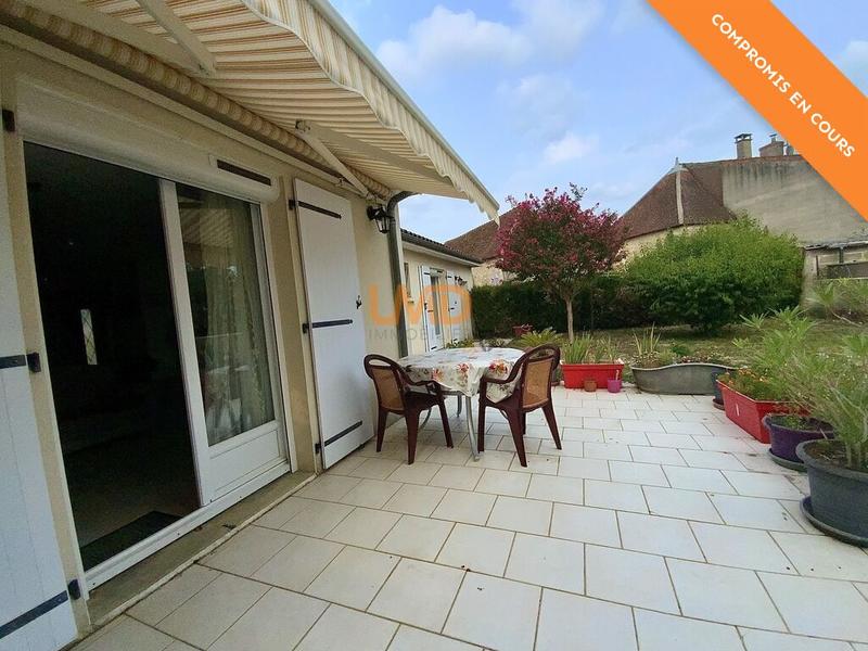 Demeure - 99 m² - 3 pièces