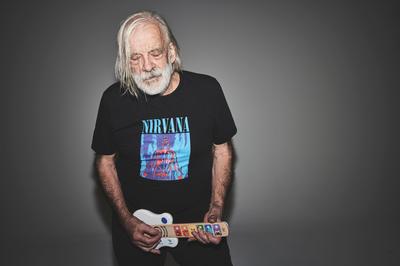 While my guitar gently weeps