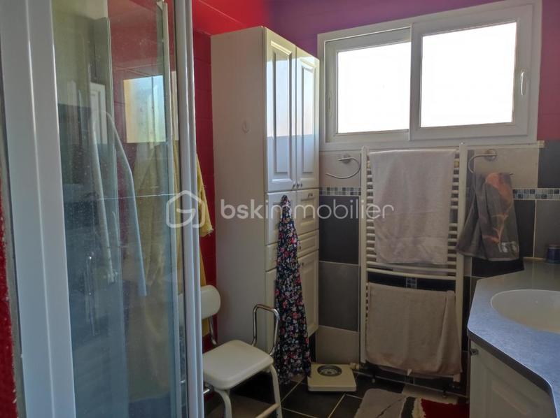 Maison - 210 m² - 6 pièces