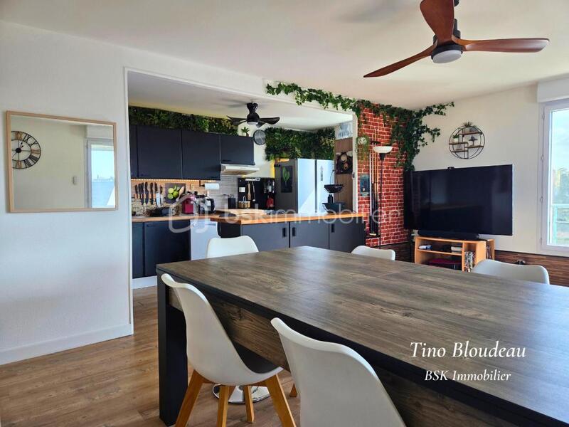 Appartement - 84 m² - 4 pièces