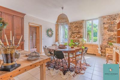 Demeure - 360 m² - 7 pièces