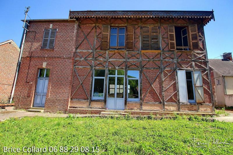 Maison - 230 m² - 8 pièces