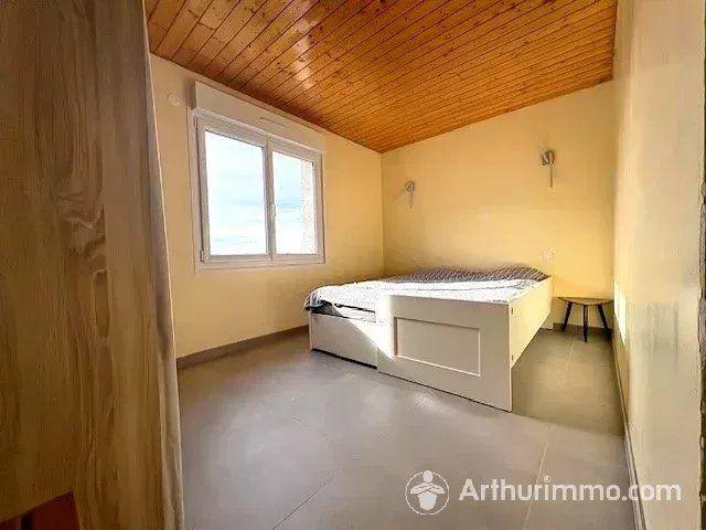 Maison - 167 m² - 9 pièces