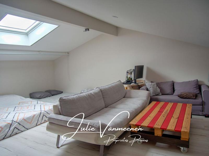 Maison - 250 m² - 7 pièces