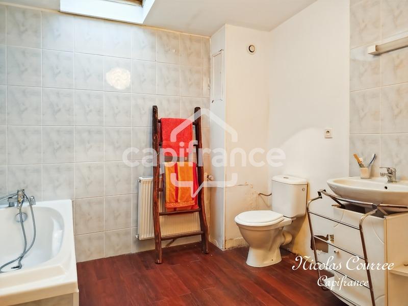 Maison - 189 m² - 8 pièces