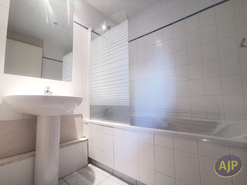 Appartement - 75 m² - 4 pièces