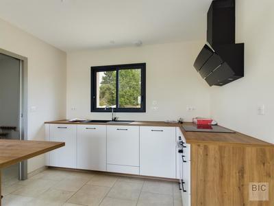 Maison - 100 m² - 4 pièces