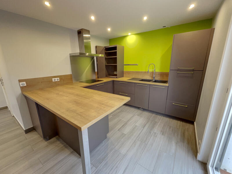 Maison - 167 m² - 6 pièces